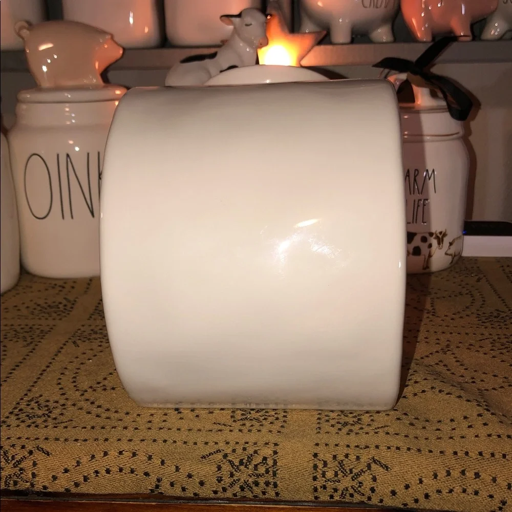 Rae Dunn XOXO Candy Jar/Canister